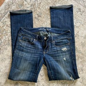 American Eagle Low Rise Straight Jeans